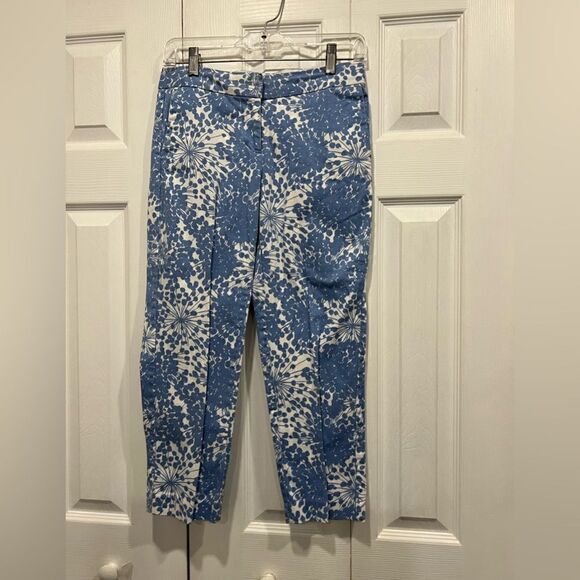 Boden light blue and white dandelion floral print crop pants size 4 - Picture 9 of 10